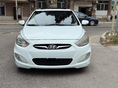 Hyundai Accent 2013