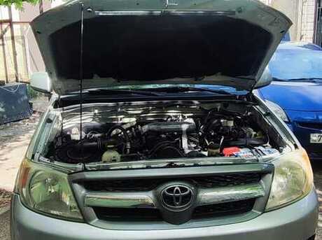Toyota Hilux 2005