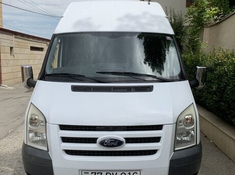 Ford Transit 2011