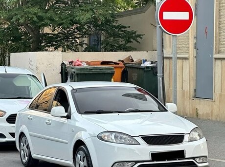 Daewoo Gentra 2014
