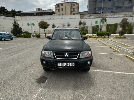 Mitsubishi Pajero 2006