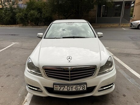 Mercedes C 180