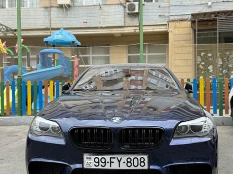 BMW 528