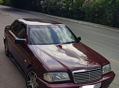 Mercedes C 180