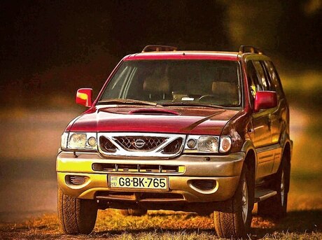 Nissan  2002