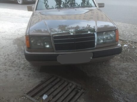 Mercedes E 220 1992