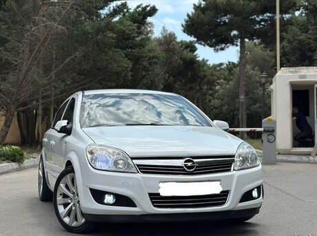 Opel Astra 2008