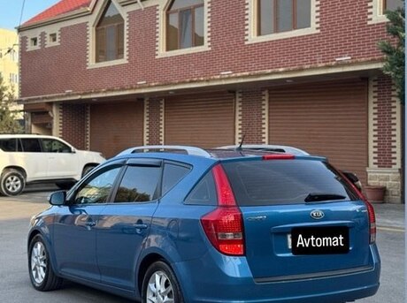 Kia  2010