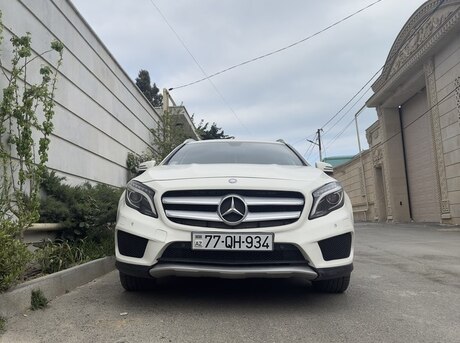 Mercedes GLA 200 2015