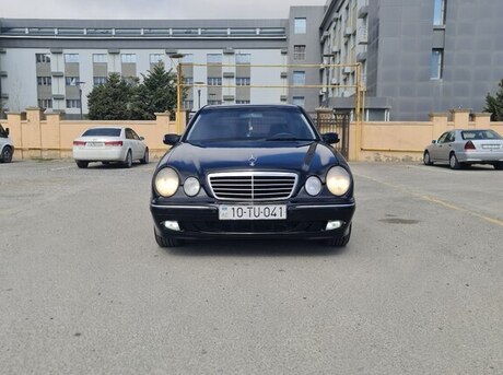 Mercedes E 240 2000
