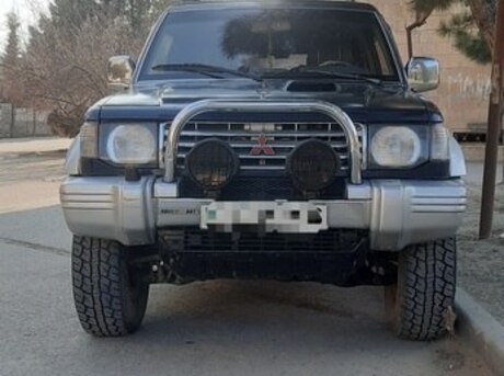 Mitsubishi Pajero 1994