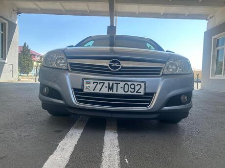 Opel Astra 2009