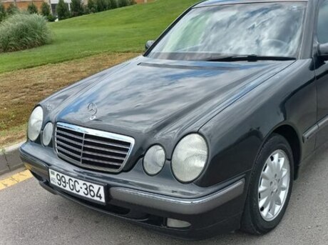 Mercedes E 240 2001