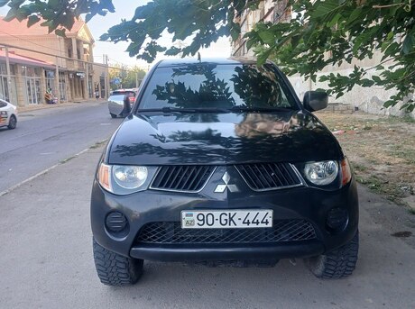 Mitsubishi L200 2008