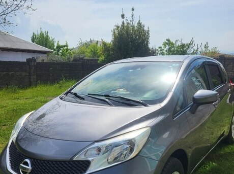 Nissan Note 2015