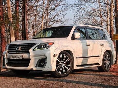 Lexus LX 570 2013