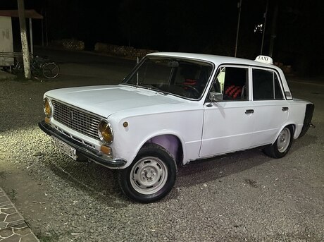LADA (VAZ) 21011 1984