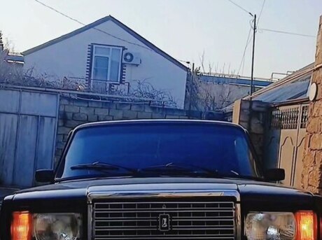 LADA (VAZ) 2107 2001