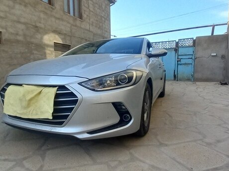 Hyundai Avante 2016