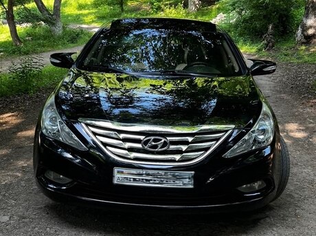 Hyundai Sonata 2010