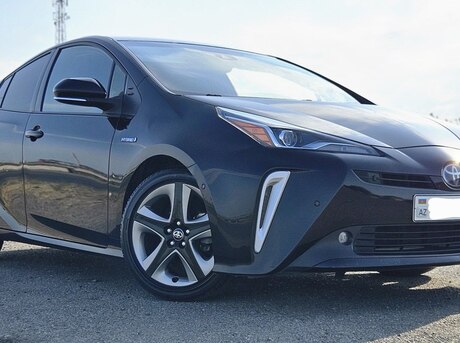 Toyota Prius 2021