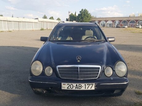 Mercedes E 240 1999