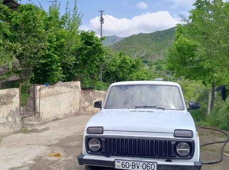 LADA (VAZ) Niva 2013