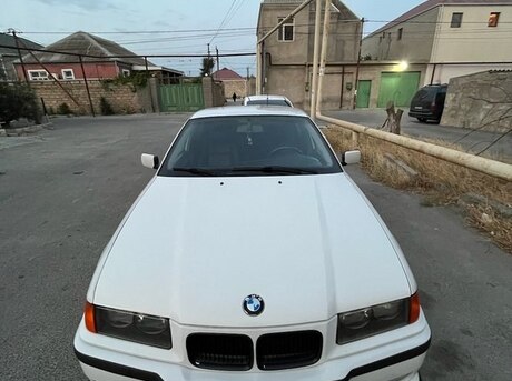 BMW 318 1998