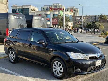 Toyota Corolla Fielder 2015