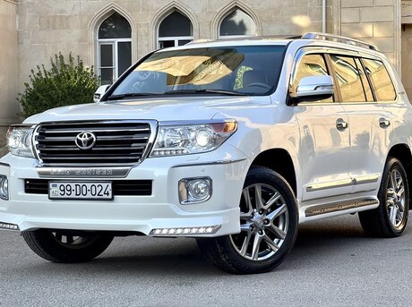 Toyota Land Cruiser 2013