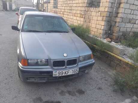 BMW 320 1993