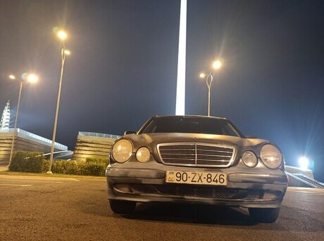 Mercedes E 220 d 2000