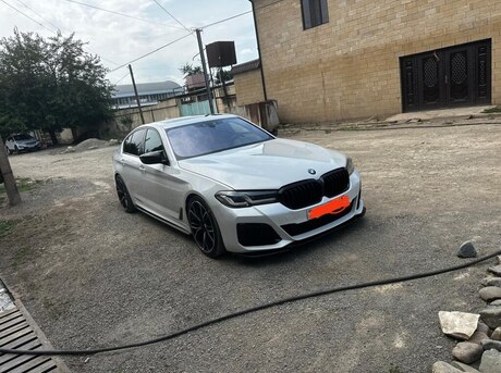 BMW 530 2019