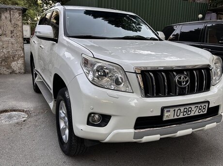 Toyota Land Cruiser Prado 2011