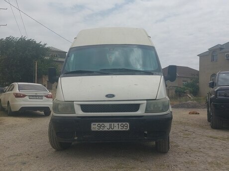 Ford Transit 2000