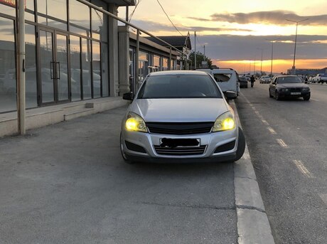 Opel Astra 2008