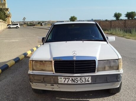 Mercedes 190