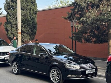 Volkswagen Passat 2011