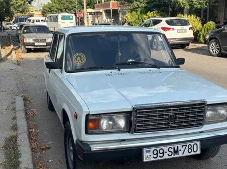 LADA (VAZ) 2107