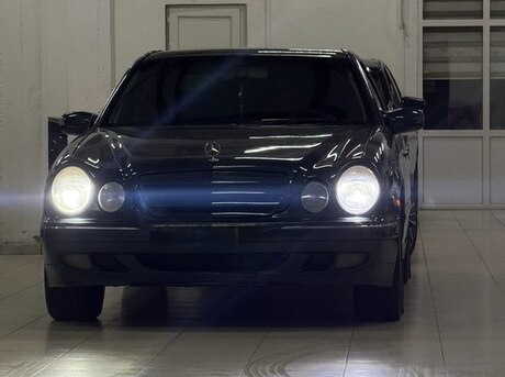 Mercedes E 270 1999