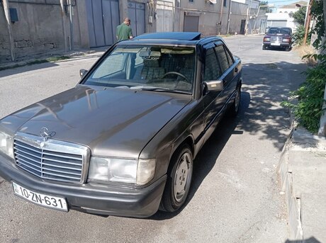 Mercedes 190