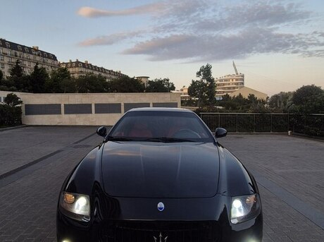Maserati Quattroporte