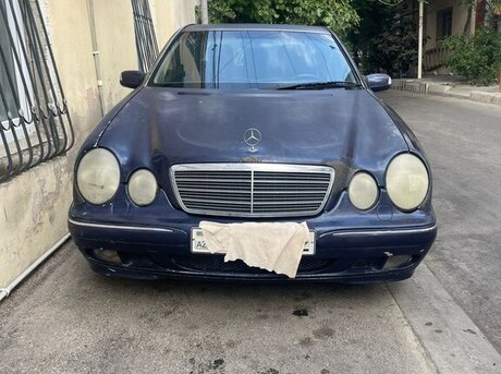 Mercedes E 220 d 2000