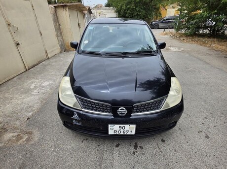 Nissan Tiida 2007