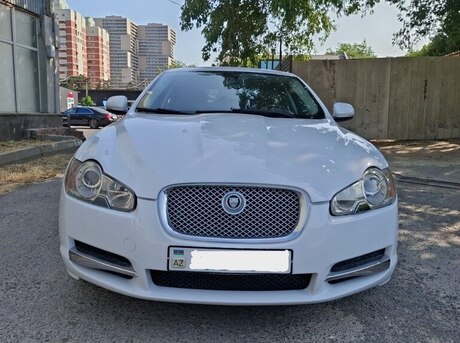 Jaguar XF 2011