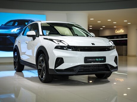 Lynk & Co 06