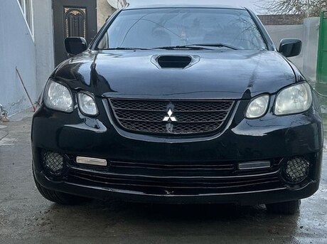 Mitsubishi Airtrek 2002