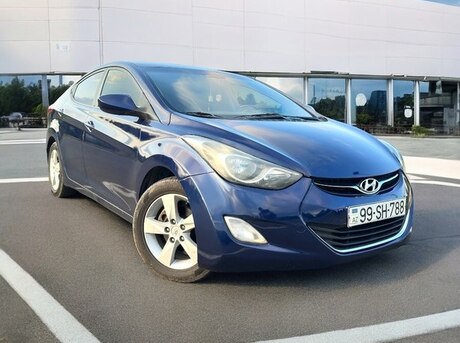 Hyundai Elantra 2011