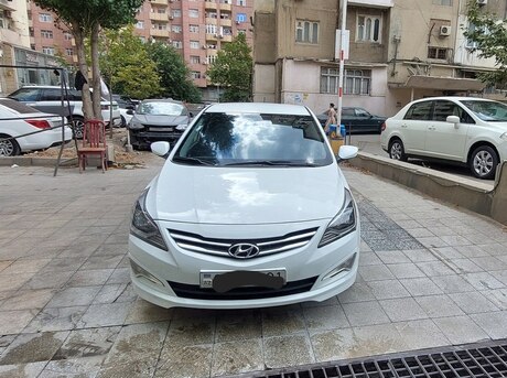 Hyundai Accent 2015