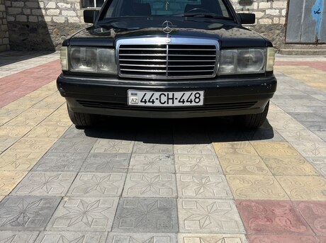 Mercedes 190